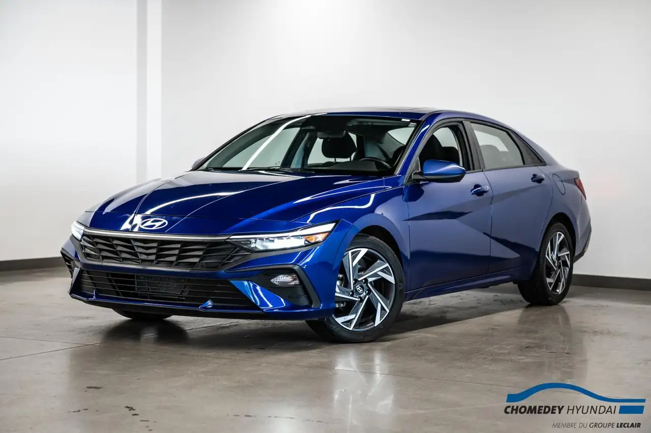 2025 Hyundai ELANTRA Preferred — photo 1