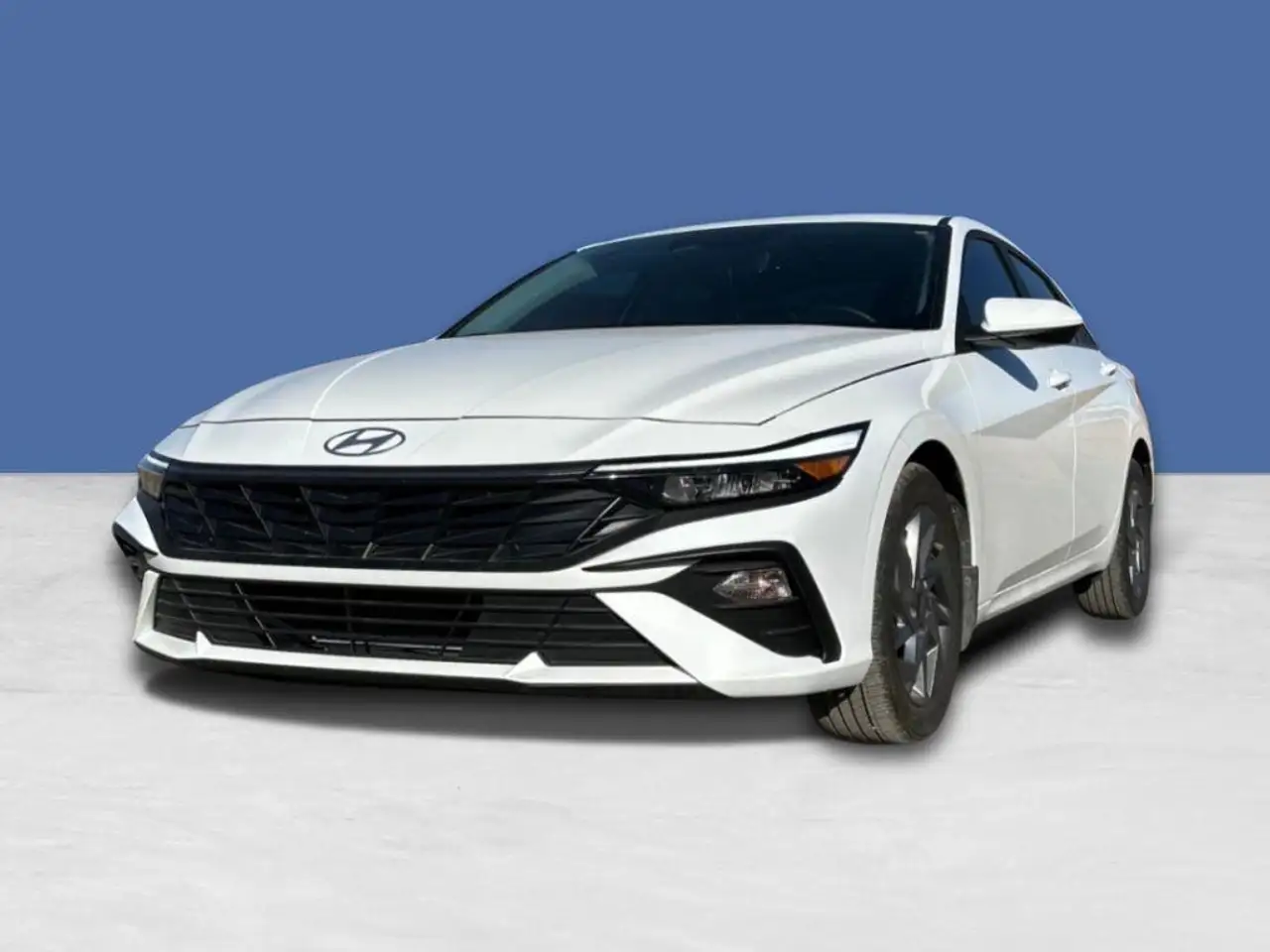 2025 Hyundai ELANTRA Preferred — photo 1