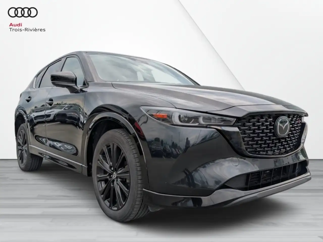 2023 Mazda CX-5 Signature — photo 1