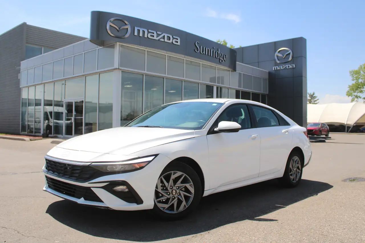 2025 Hyundai ELANTRA Preferred — photo 1