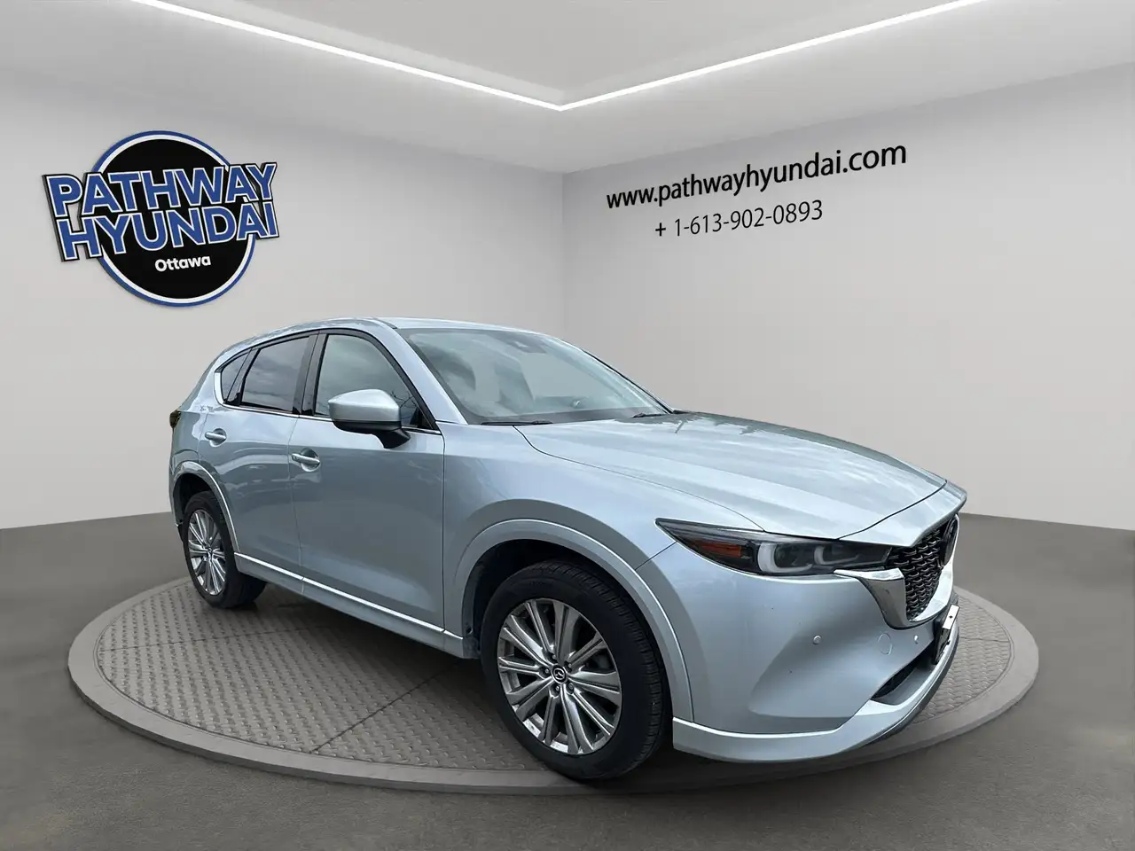 2022 Mazda CX-5 Signature — photo 1