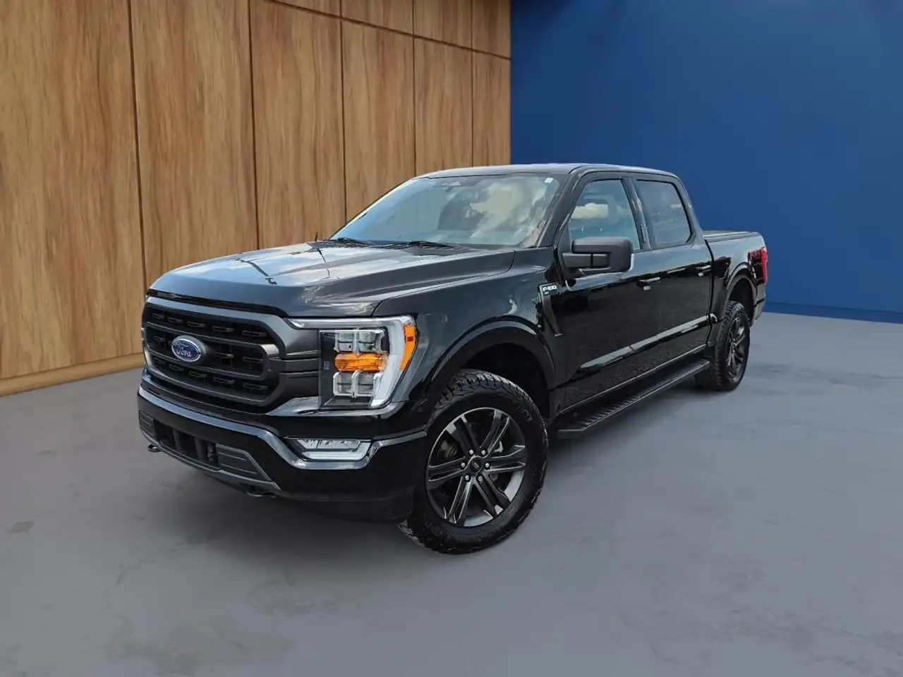 2022 Ford F 150 XLT — photo 1
