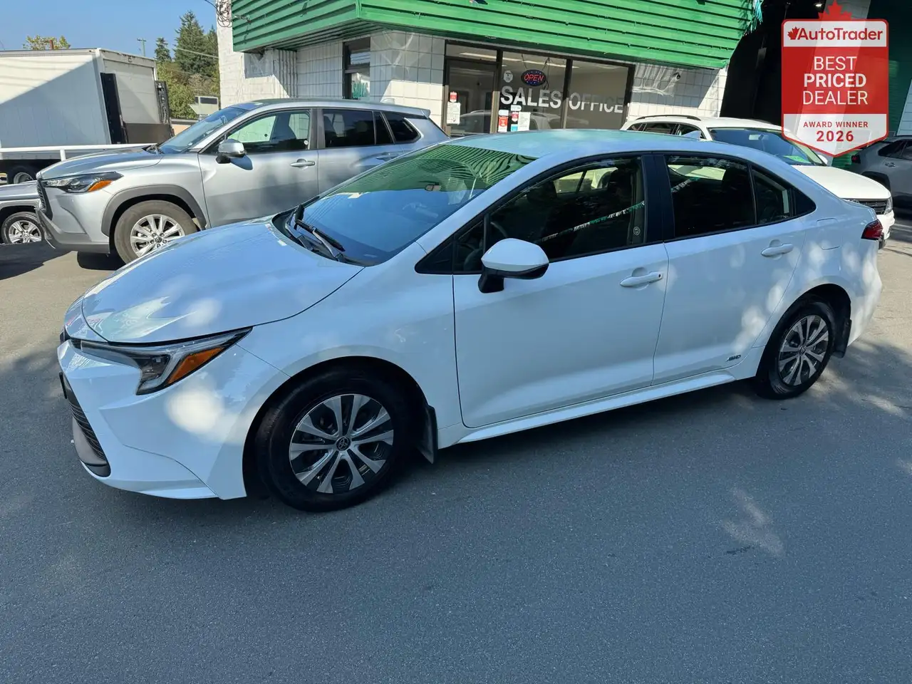 2023 Toyota Corolla Hybrid LE — photo 1