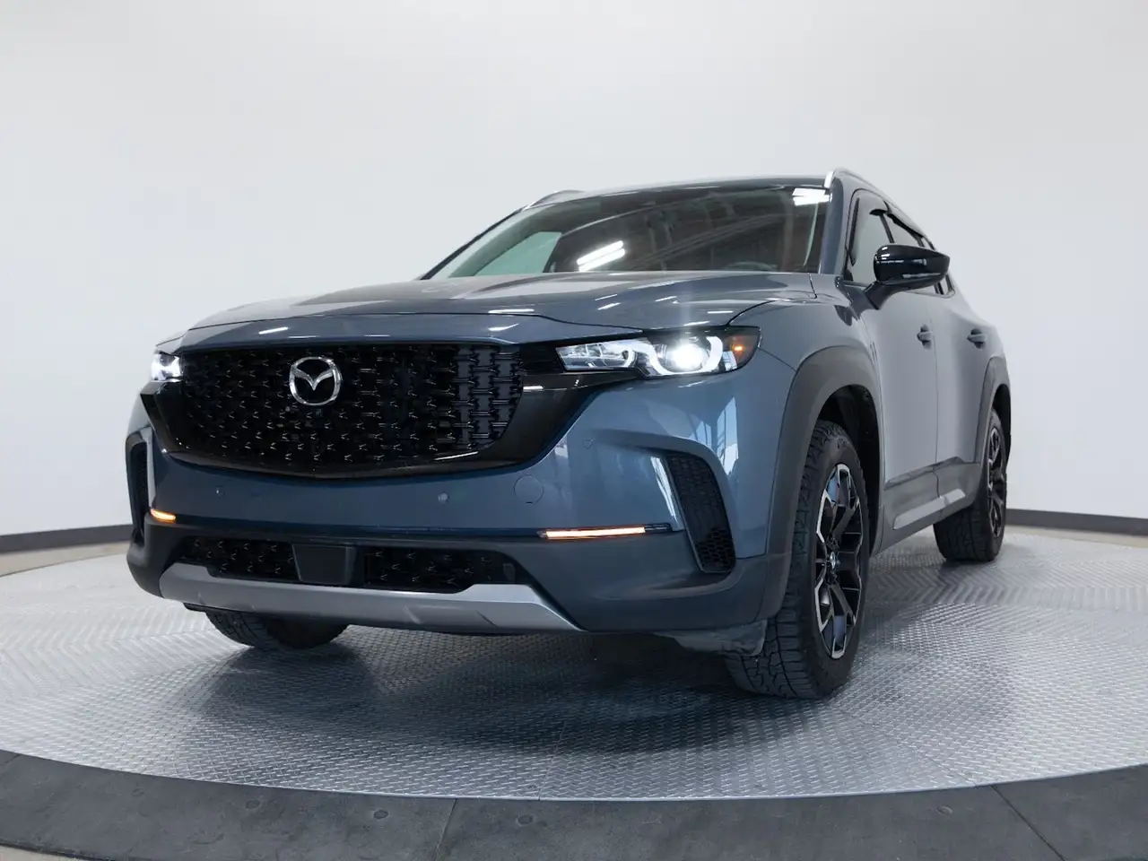 2024 Mazda CX-50 GT — photo 1