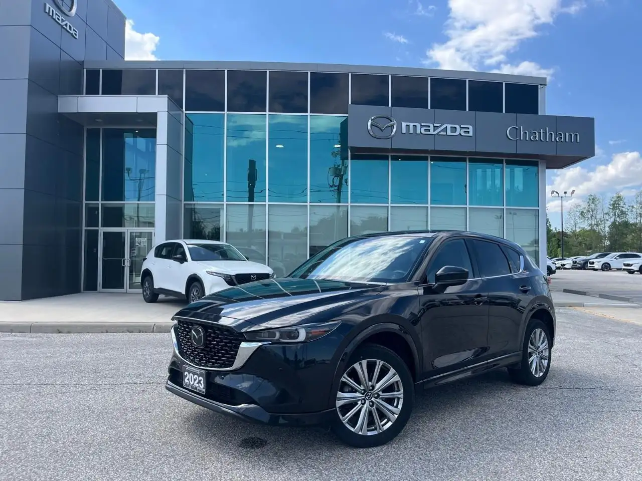 2023 Mazda CX-5 Signature — photo 1