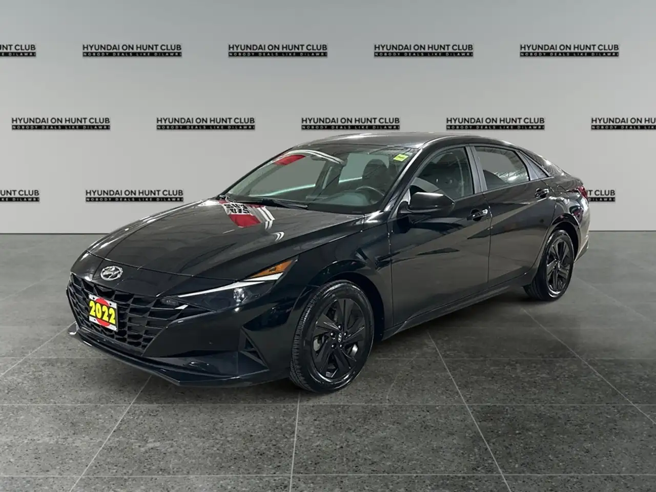 2022 Hyundai ELANTRA Preferred IVT — photo 1