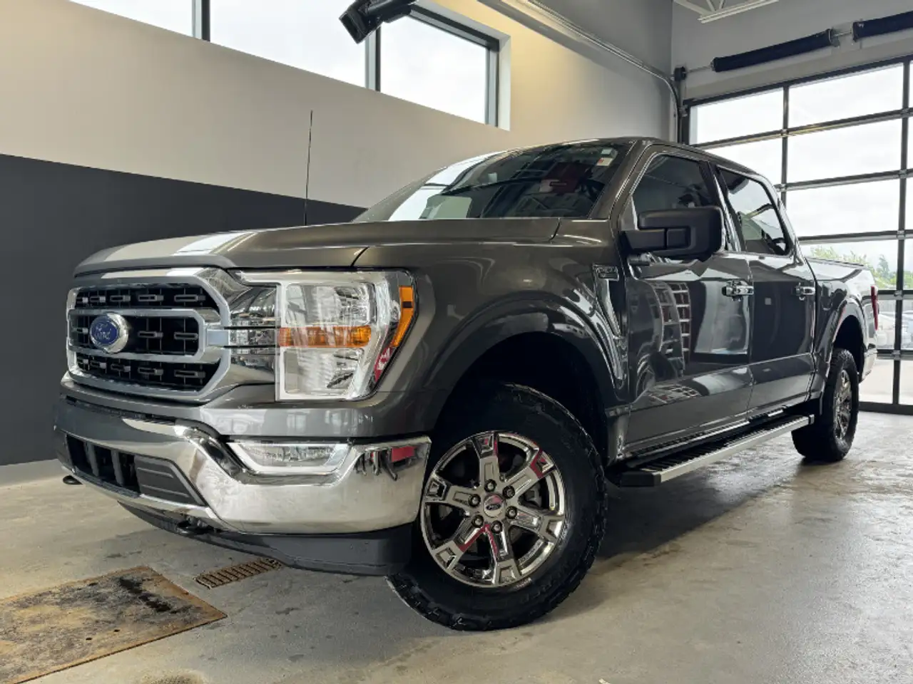 2022 Ford F 150 XLT — photo 1