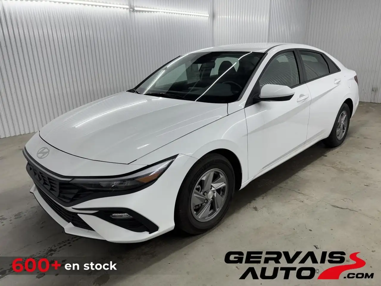 2025 Hyundai ELANTRA Essential — photo 1