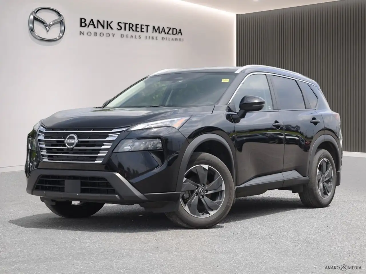 2024 Nissan Rogue AWD SV Moonroof — photo 1