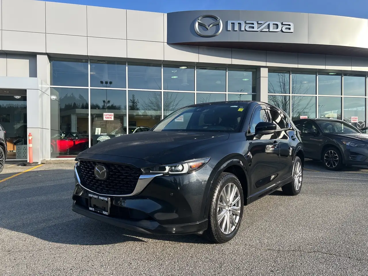 2022 Mazda CX-5 Signature — photo 1