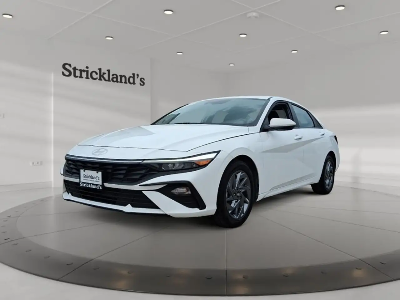 2025 Hyundai ELANTRA Preferred — photo 1