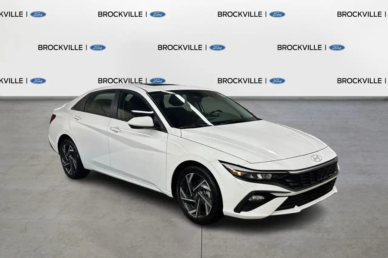 2025 Hyundai ELANTRA Preferred — photo 1