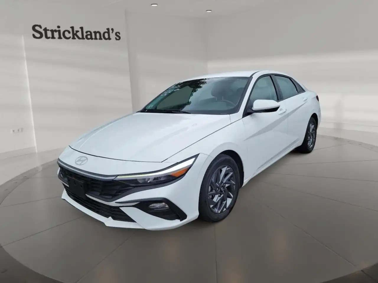 2025 Hyundai ELANTRA Preferred — photo 1