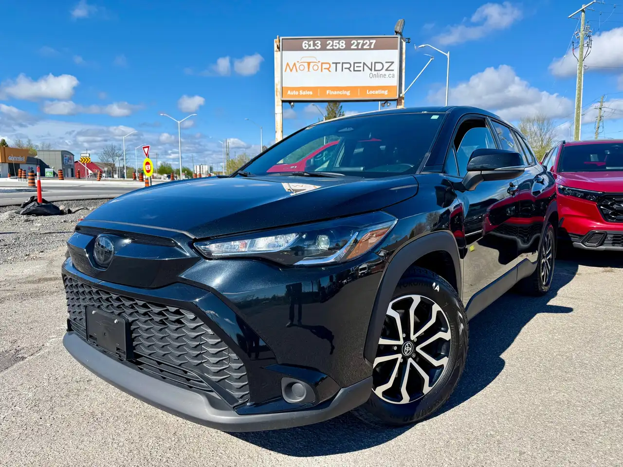 2024 Toyota Corolla Cross SE — photo 1