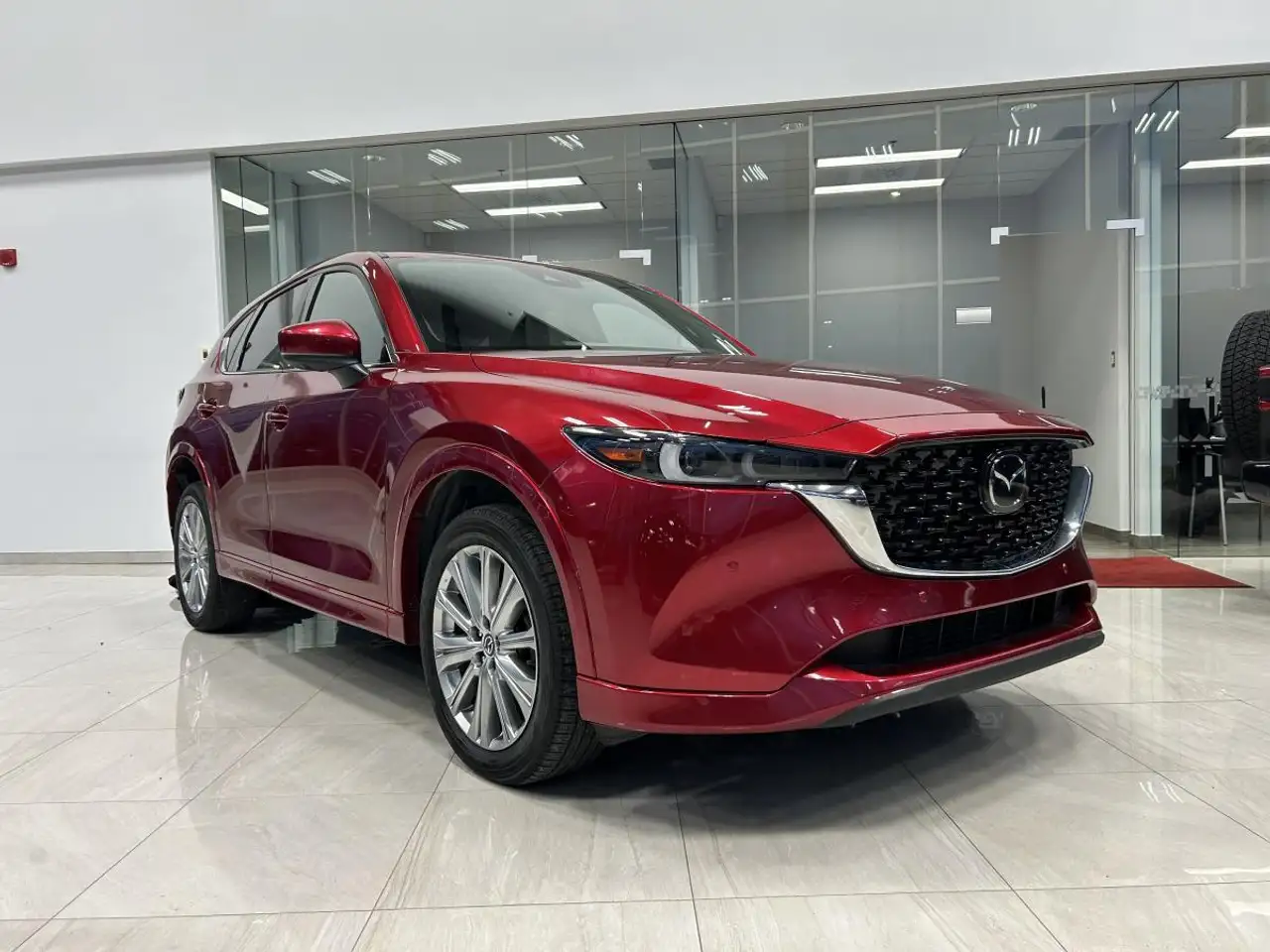 2022 Mazda CX-5 Signature — photo 1