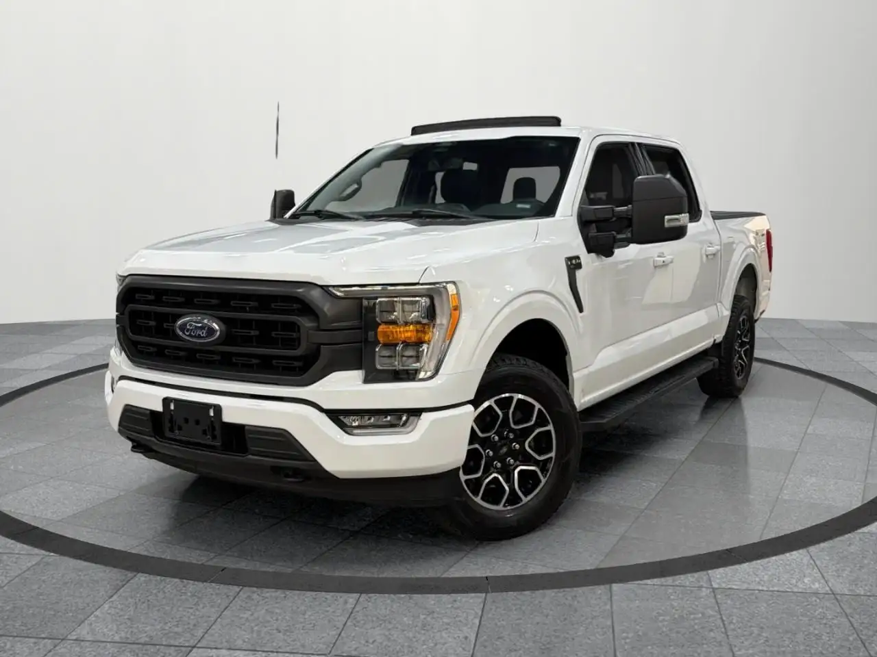 2022 Ford F 150 XLT — photo 1