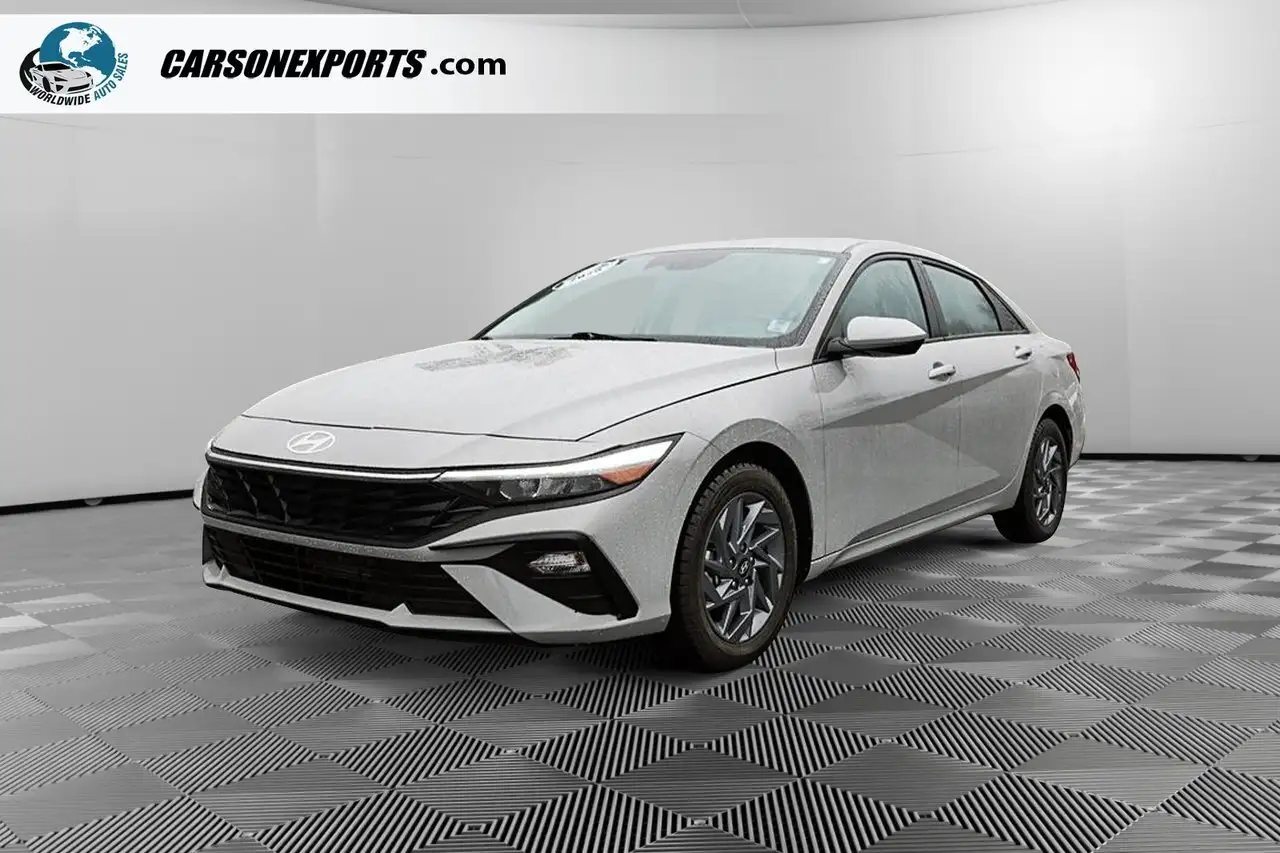 2025 Hyundai ELANTRA Preferred — photo 1
