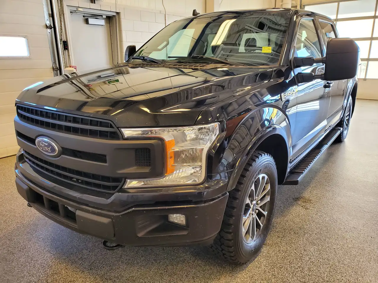 2020 Ford F 150 XLT — photo 1
