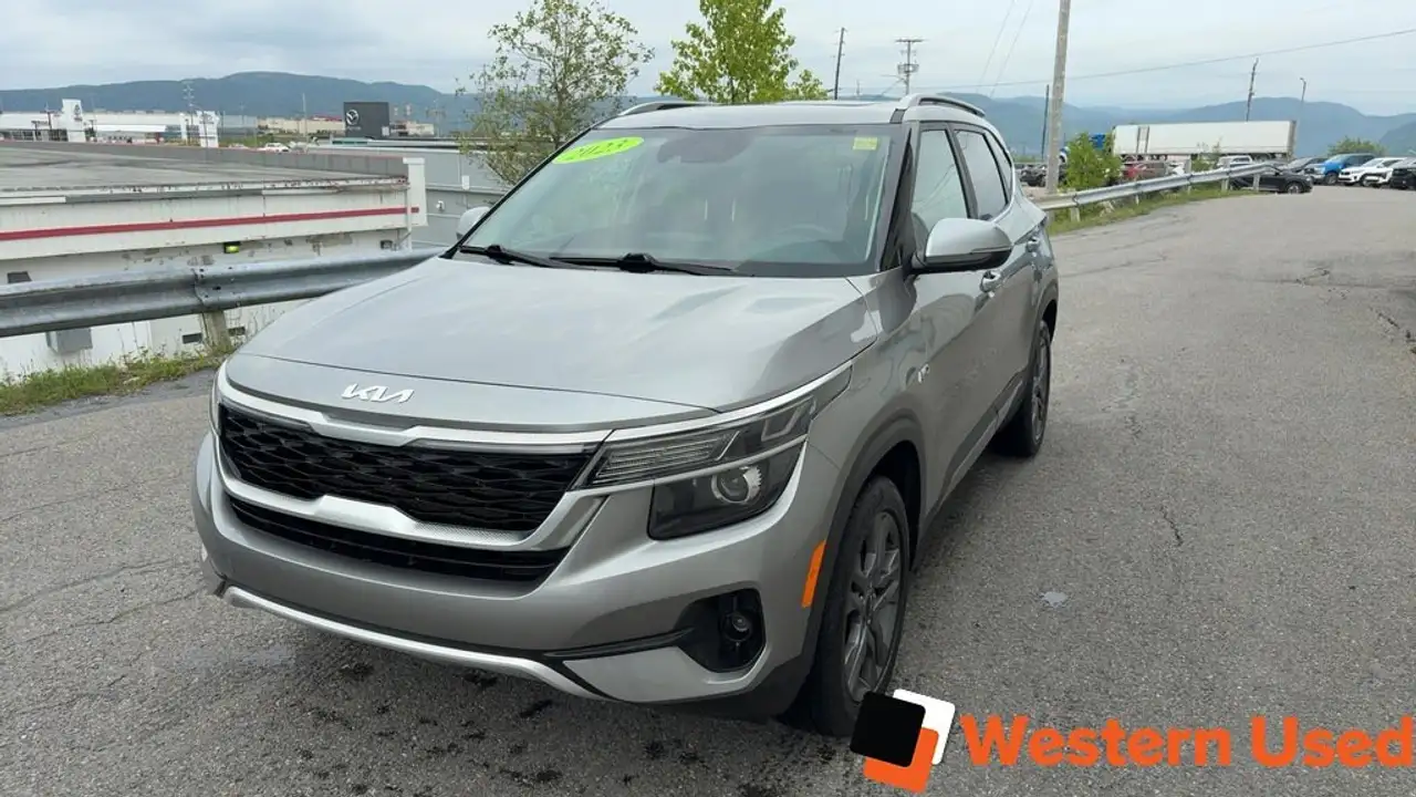 2023 Kia Seltos EX — photo 1