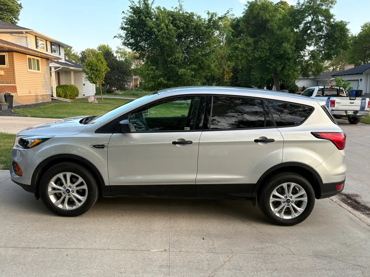 2019 Ford Escape Base — photo 1