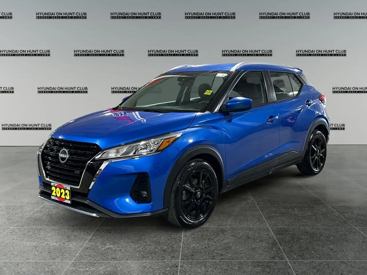2023 Nissan Kicks SV FWD — photo 1