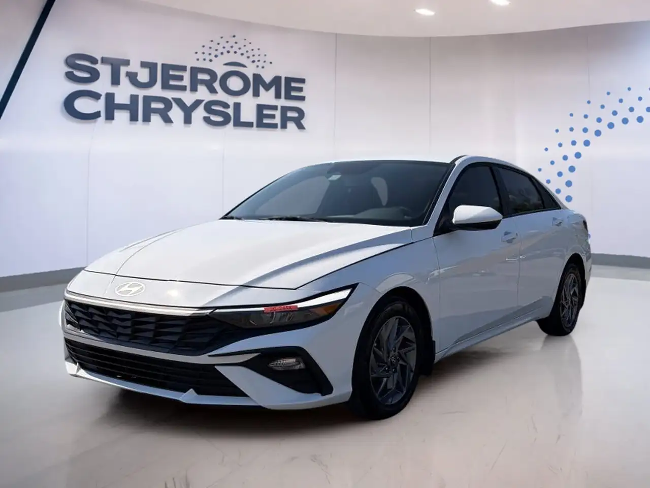 2025 Hyundai ELANTRA Preferred — photo 1