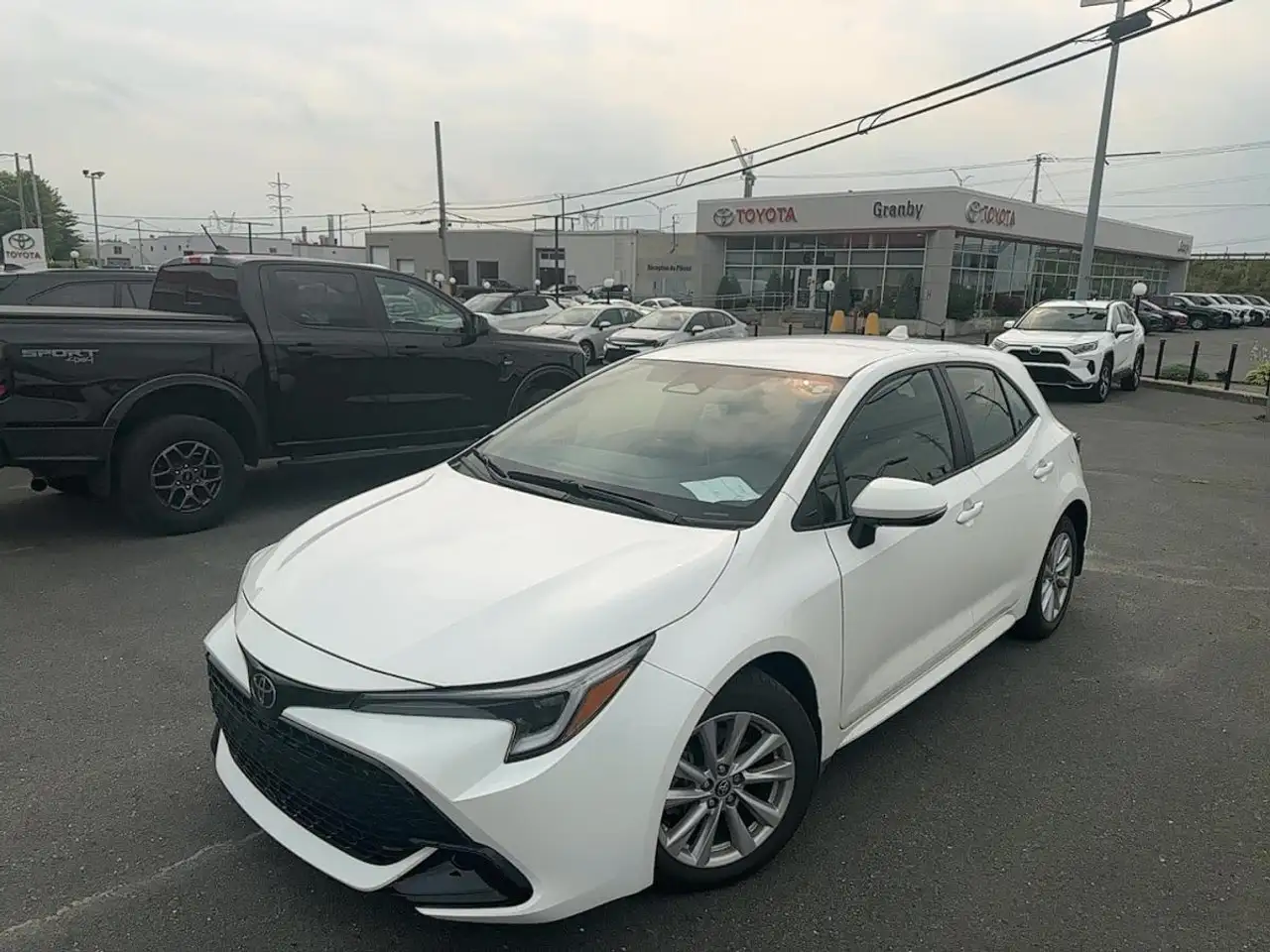 2023 Toyota Corolla SE — photo 1