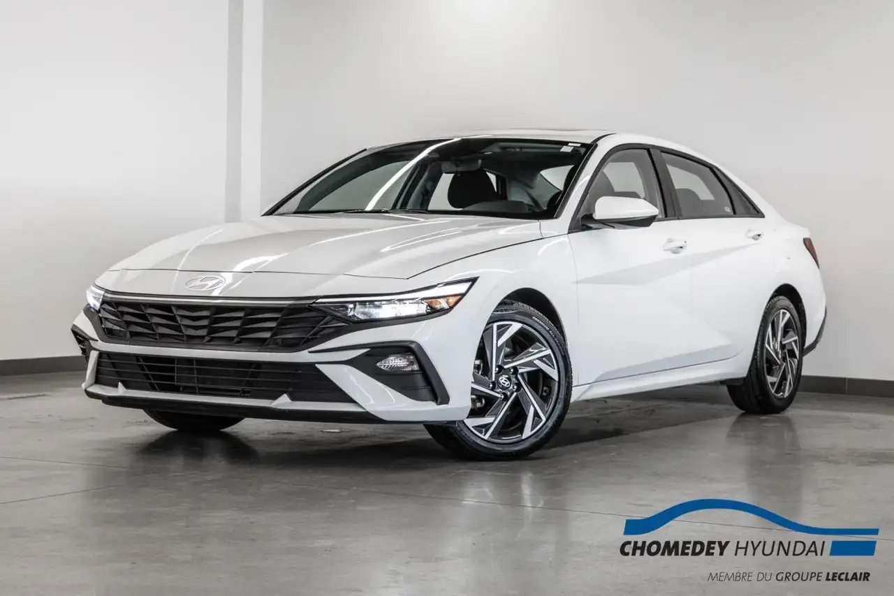 2025 Hyundai ELANTRA Preferred — photo 1