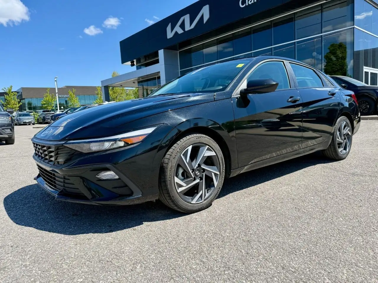 2025 Hyundai ELANTRA Preferred — photo 1