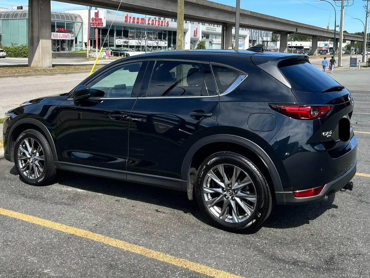 2021 Mazda CX-5 Signature — photo 1