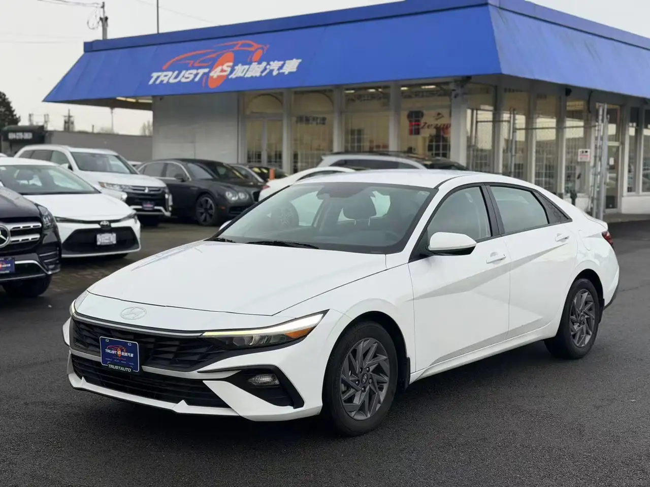 2025 Hyundai ELANTRA